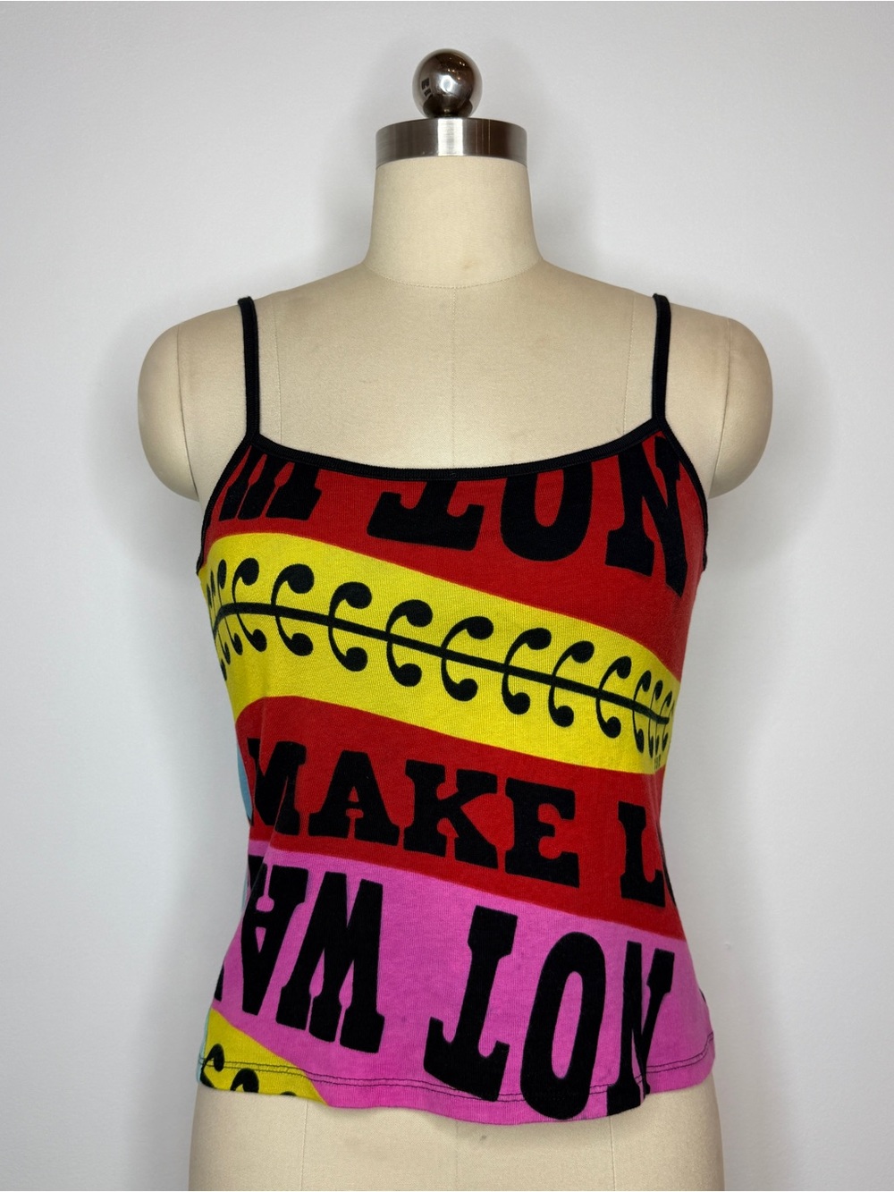 Noun Paris cami